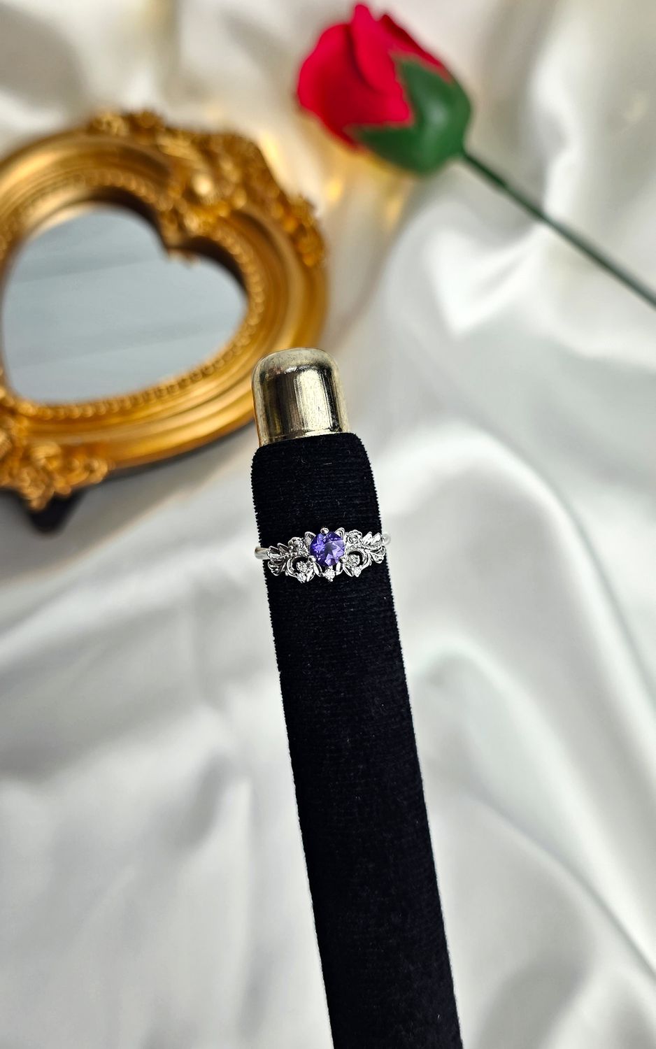 Adjustable Vintage Ring in Tanzanite (FROM SIZE 15)