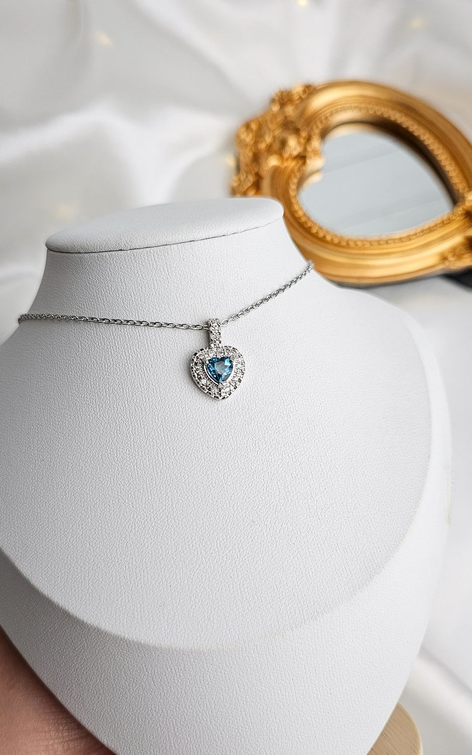 Necklace with Heart in Topaz