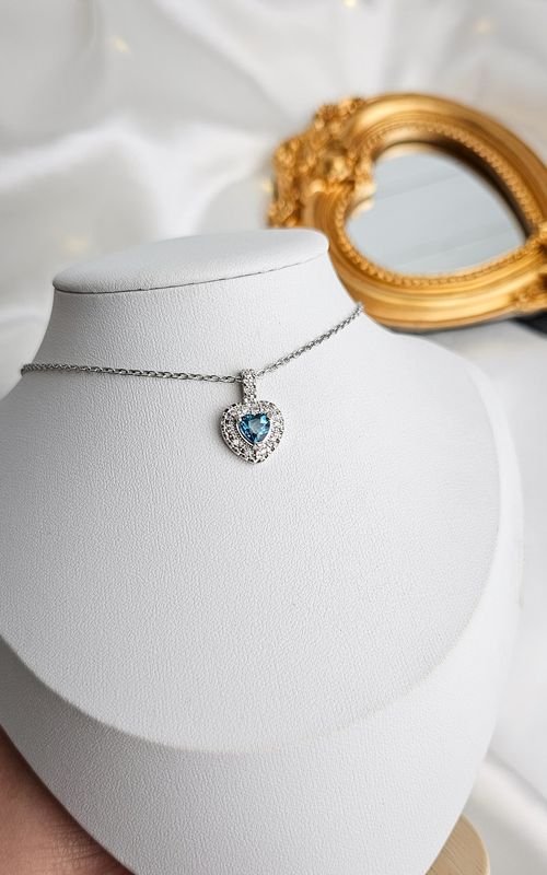 Necklace with Heart in Topaz