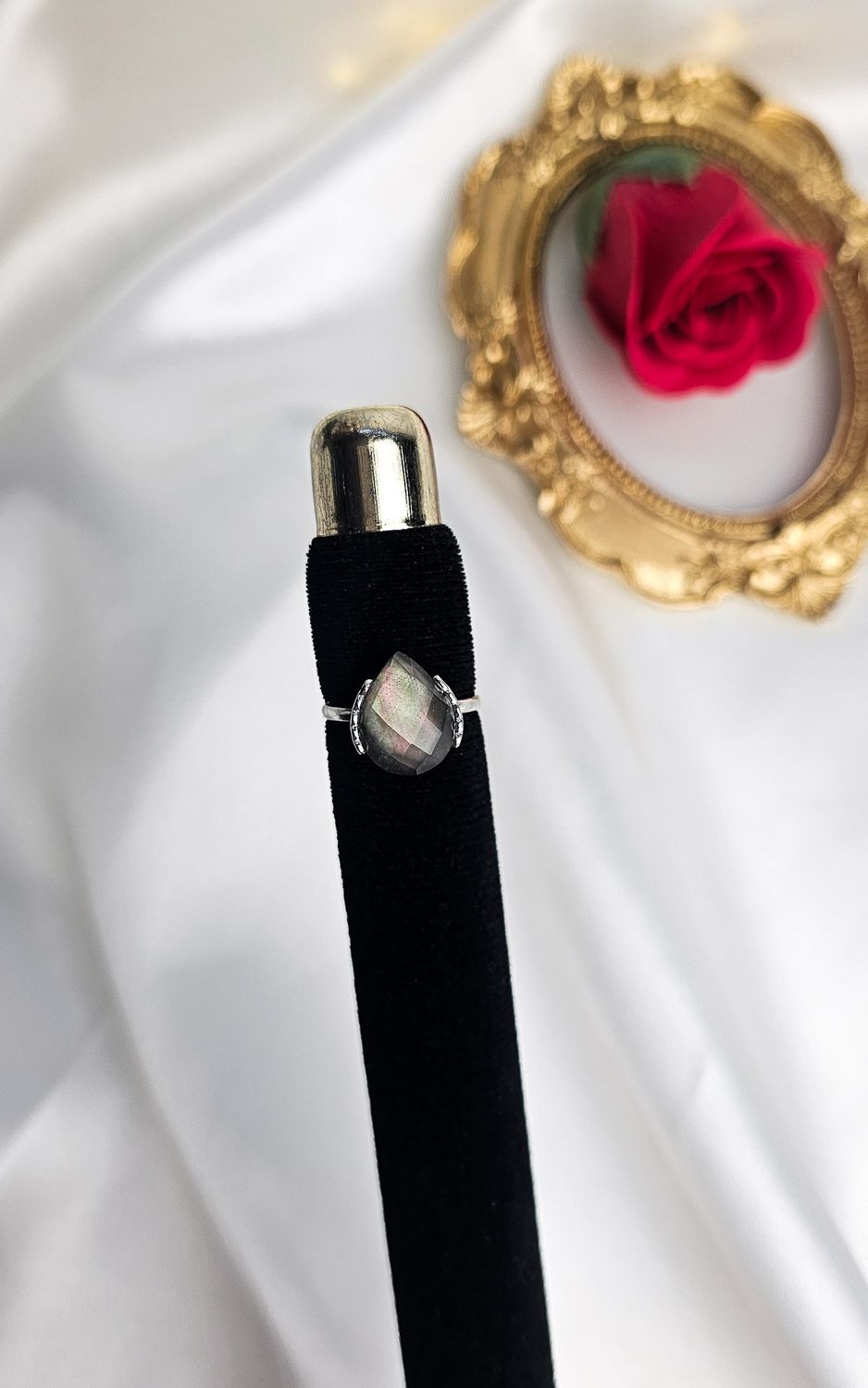 Adjustable Ring in Abalone (FROM SIZE 9)