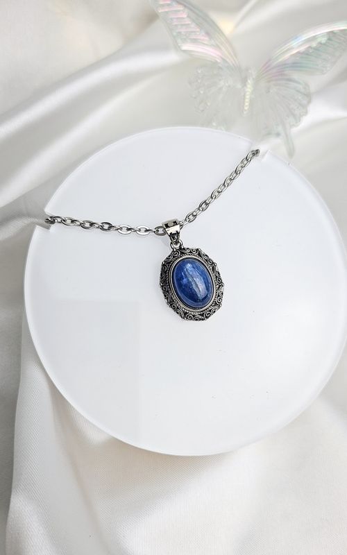 Etnic Necklace with Kyanite n.1