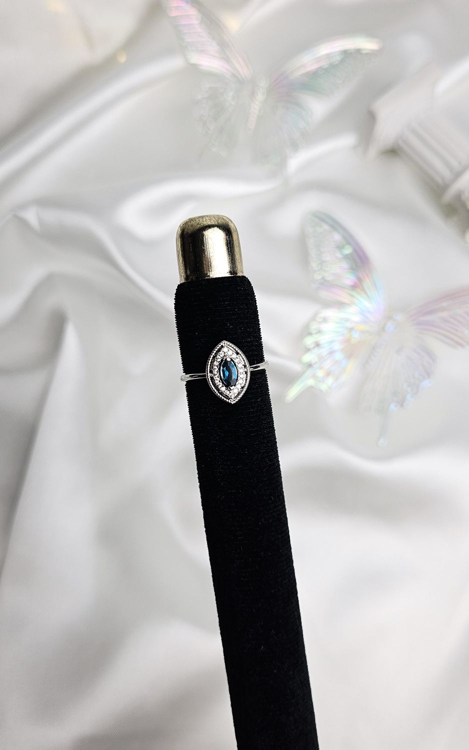 Adjustable Vintage Ring in Topaz (FROM SIZE 9)