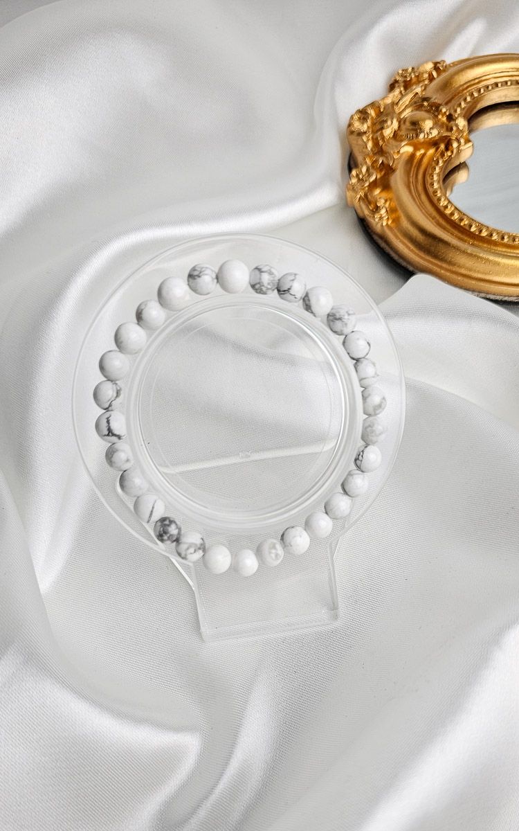 Elastic Bracelet in Howlite (6mm)
