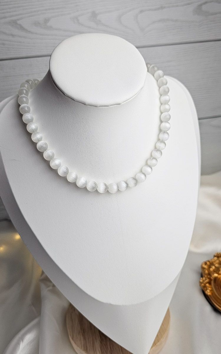 Necklace in Selenite (8mm)