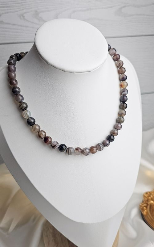 Necklace in Botswana Agate (8,5mm)