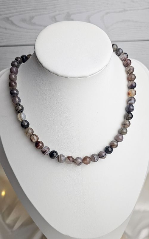 Necklace in Botswana Agate (8,5mm)