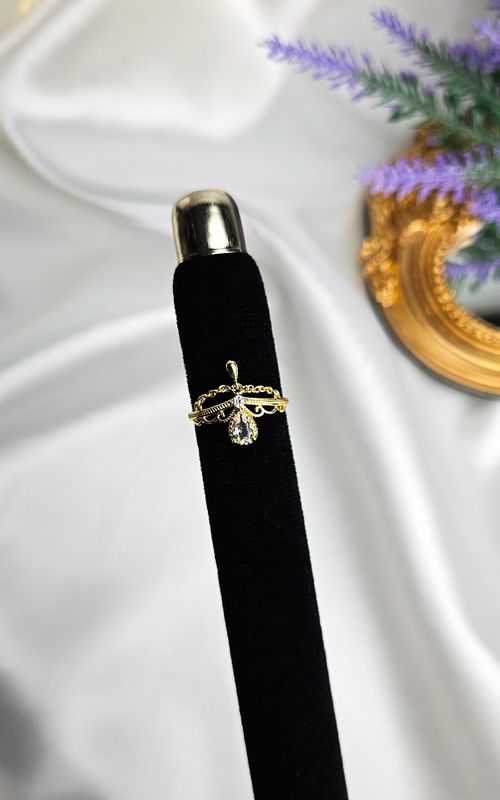 Adjustable Tiara Ring in Clear Quartz (FROM SIZE 12)
