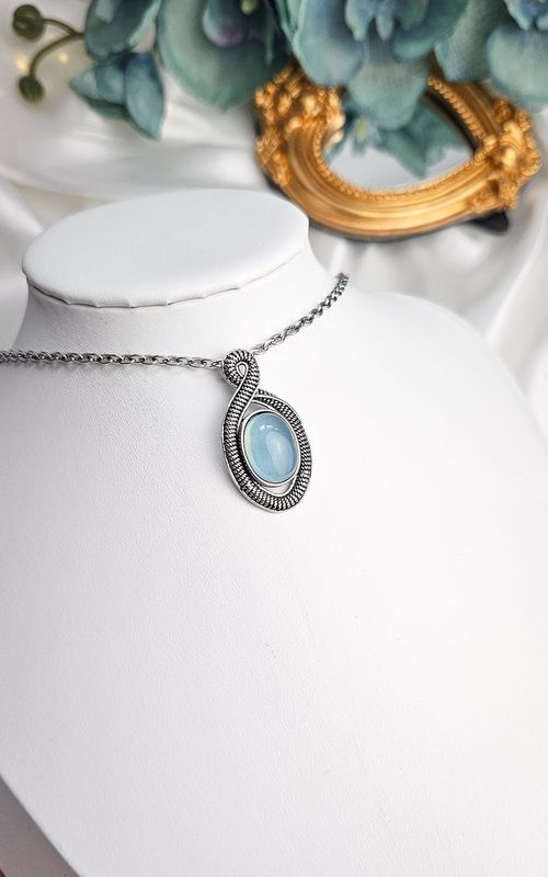 Etnic Necklace in Aquamarine