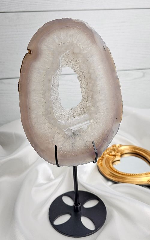 Agate Slab on Stand n.2
