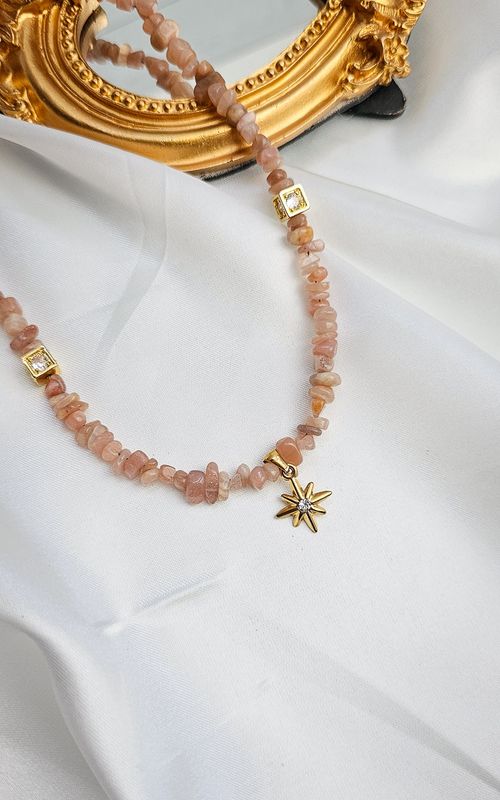 Necklace ASTERIA with Peach Moonstone Chips and Star