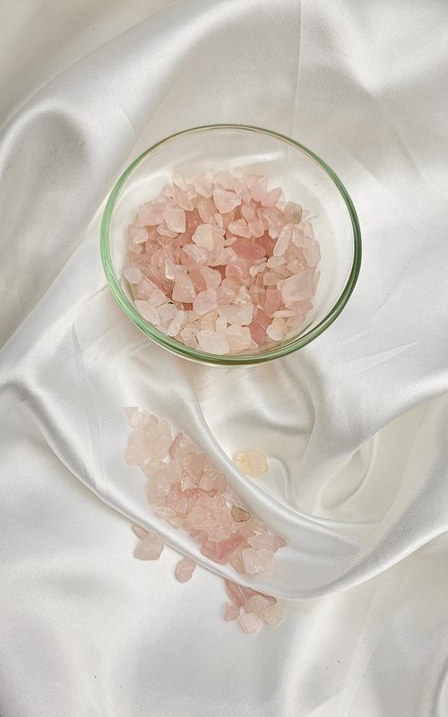 Rose Quartz Chips (100gr)