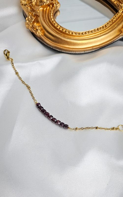 Bracele "AION" in Garnet - SELF ESTEEM AND COURAGE