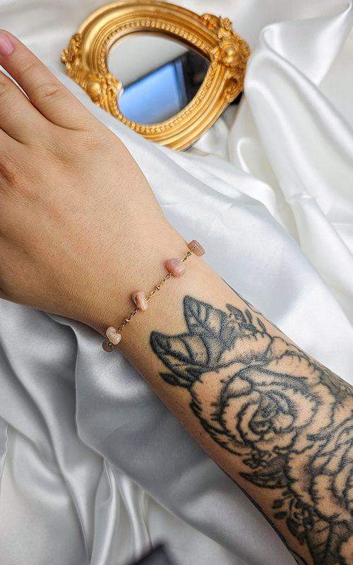 Bracelet "HALO" with Peach Moonstone Chips - INTUITION &amp; FEMININE DIVINE