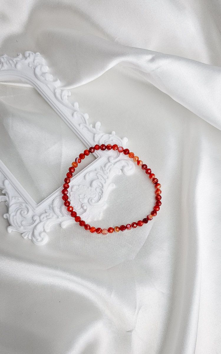 Elastic Bracelet in Faceted Carnelian Agate