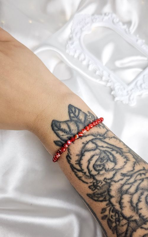 Elastic Bracelet in Faceted Carnelian Agate