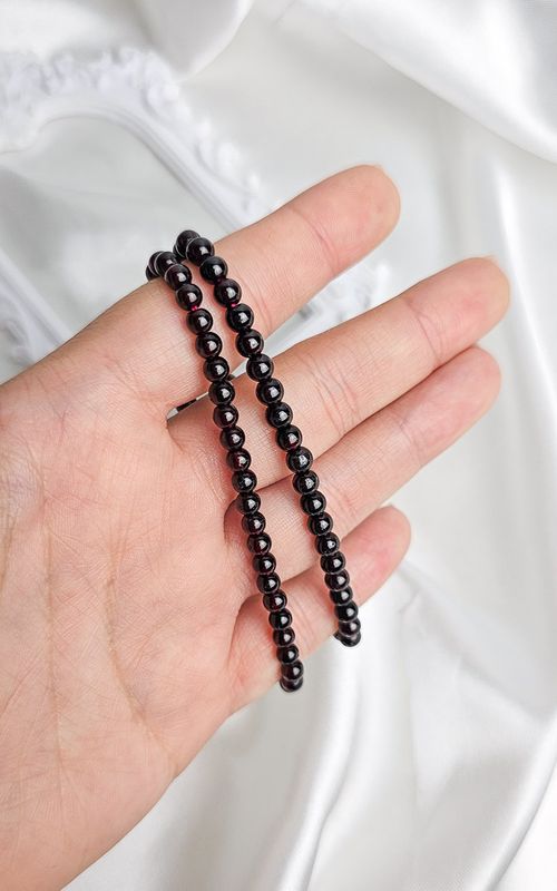Elastic Bracelet in Garnet