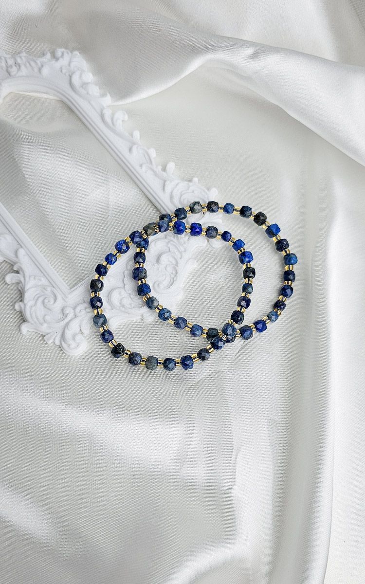 Elastic Bracelet in Faceted Lapislazuli