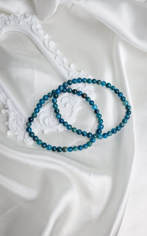 Elastic Bracelet with Apatite