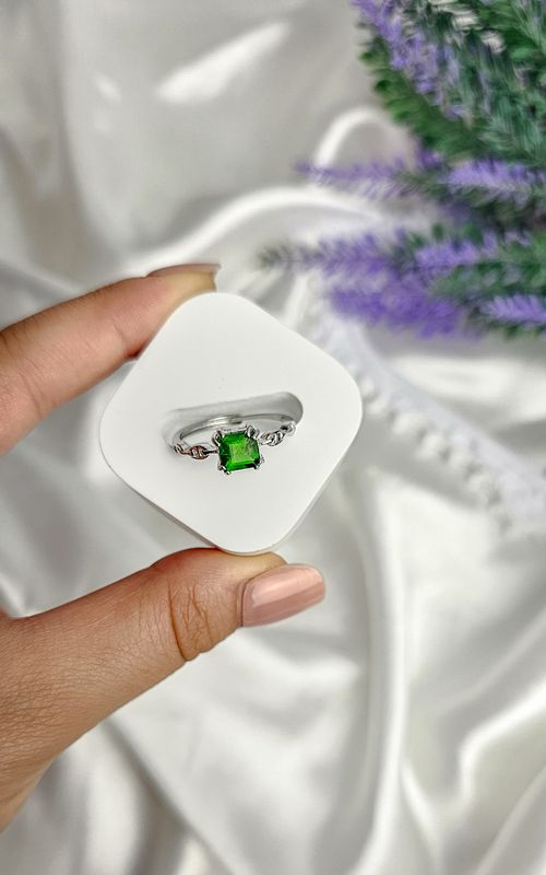 Adjustable Square Ring in Diopside (FROM SIZE 12)
