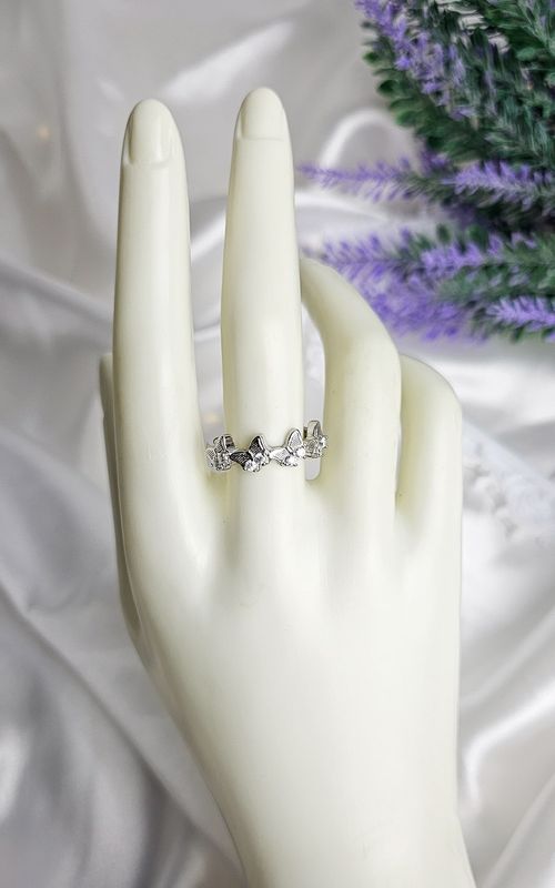 Adjustable Ring in Moissanite (FROM SIZE 16)