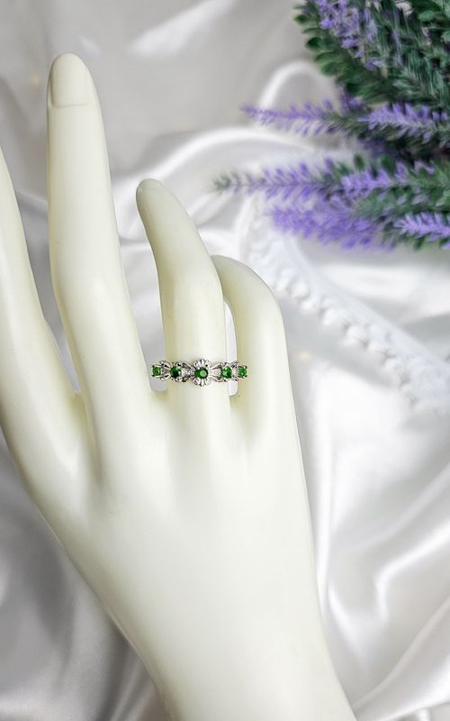 Adjustable Gothic Ring in Diopside (FROM SIZE 13)