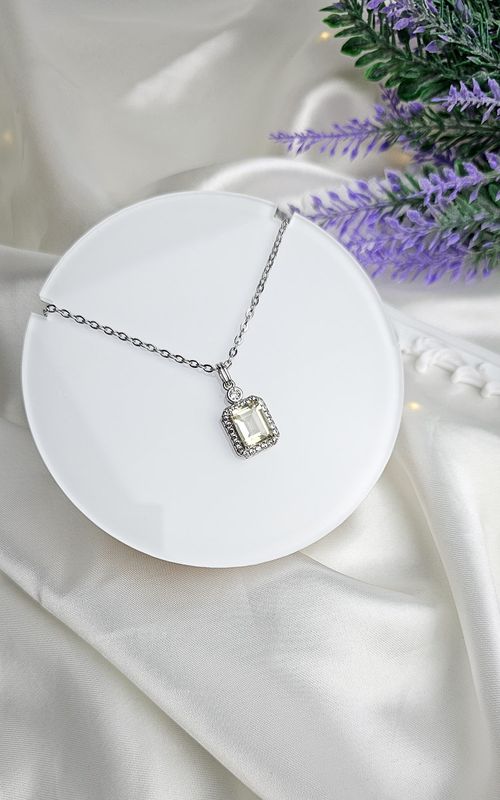 Necklace in Citrine Quartz
