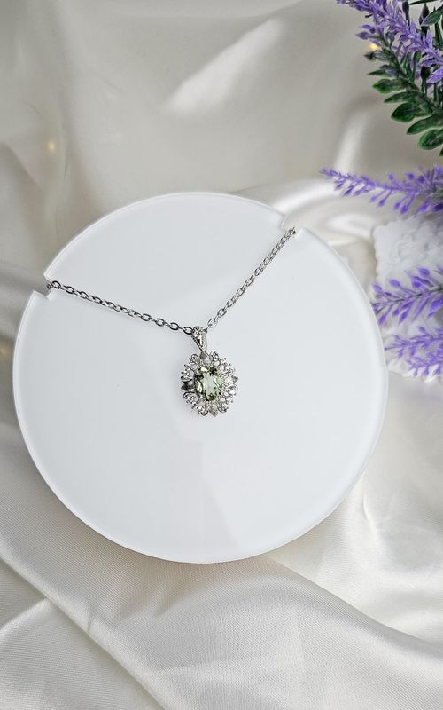 Necklace in Prasiolite