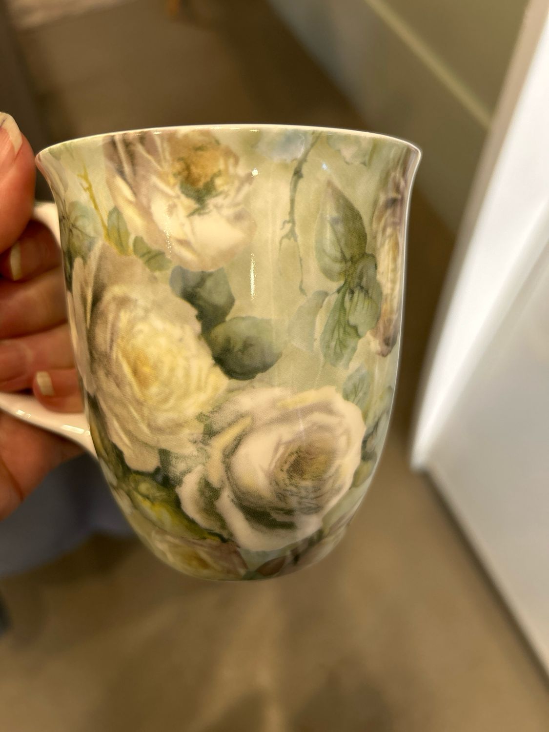 McIntosh White Roses Mug