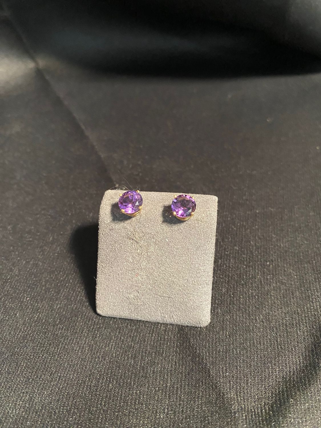 14K Gold Amethysts earrings