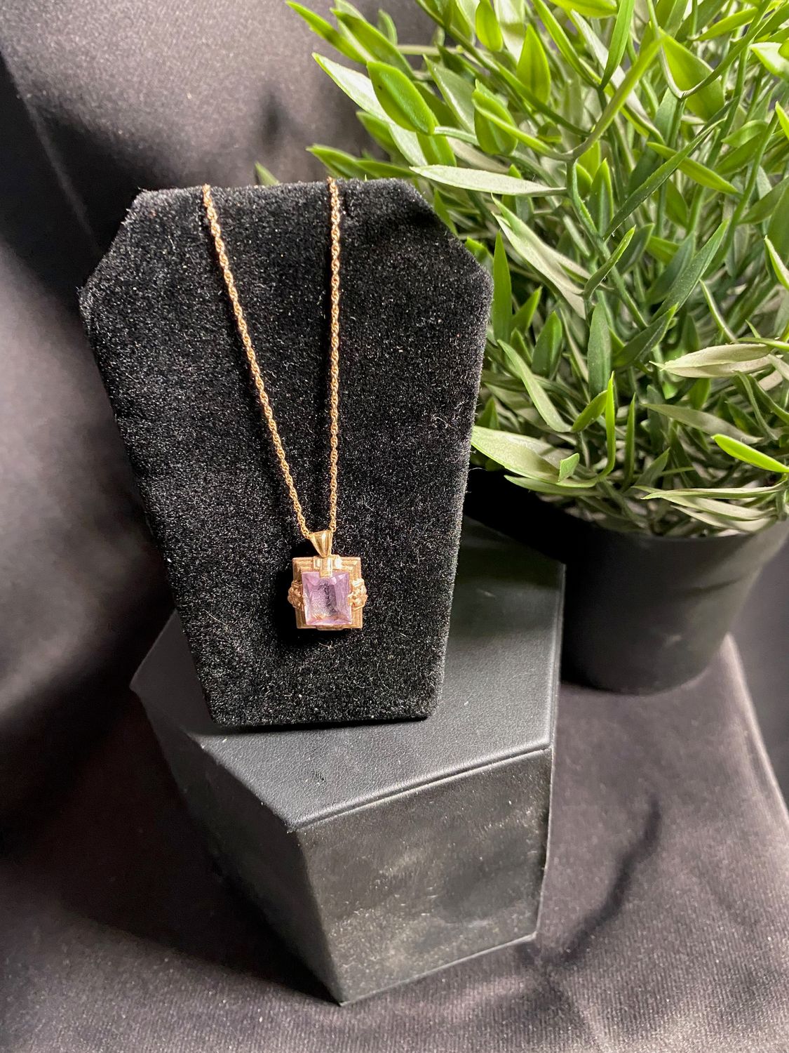 14k Vintage Amythis Necklace