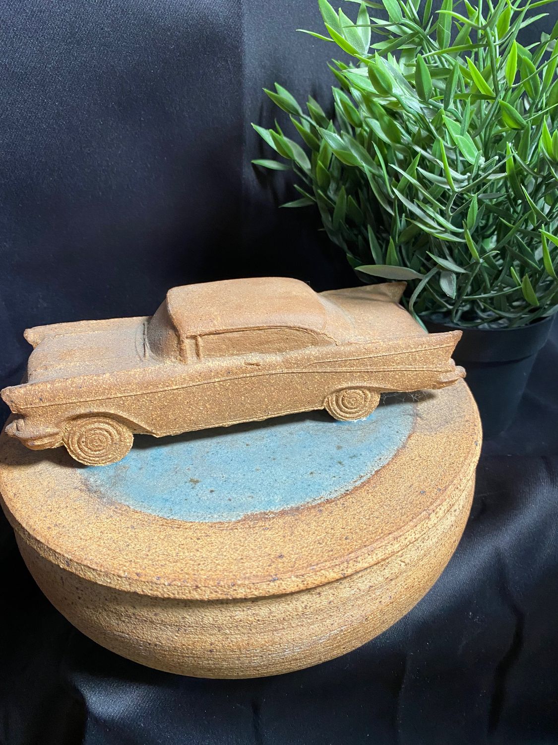 Tortilla Warmer with classic car