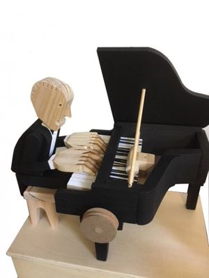 Timber Kits Pianist