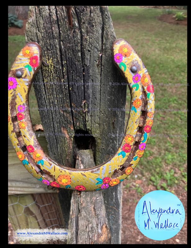 Flowers with gold-themed hand-painted horseshoes from Libby's friends (free shipping)