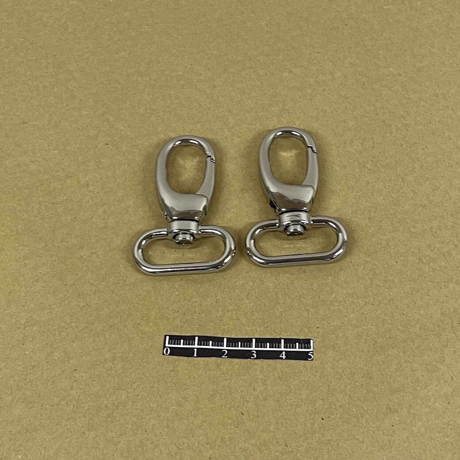 Mousqueton 82137/25 - x 2, Finition: Nickel