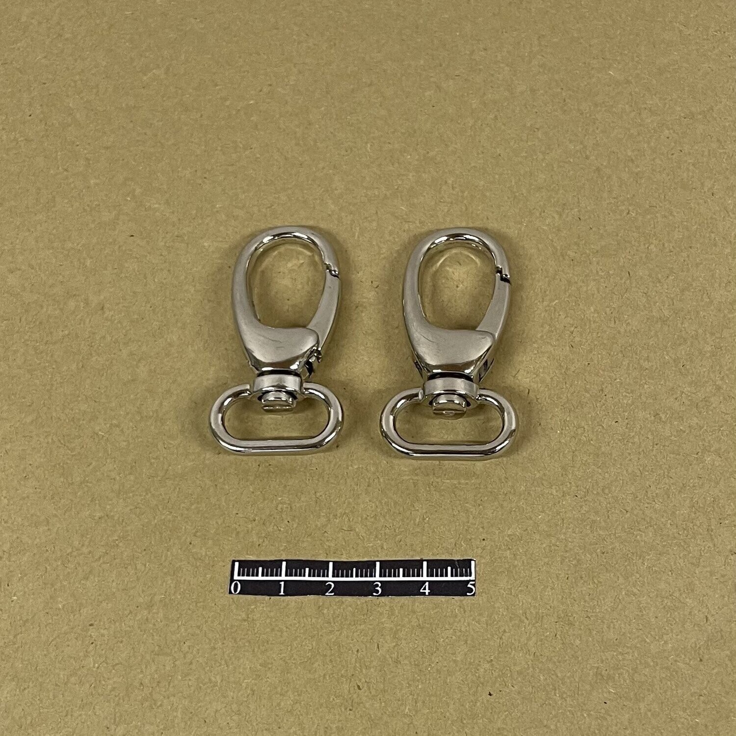 Mousqueton 82137/20 - x 2, Finition: Nickel