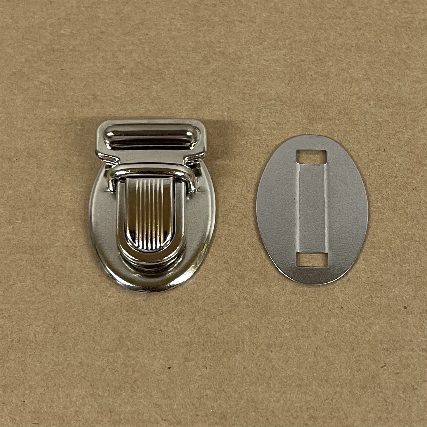 Tuck 15 - x 4, Finiton: Nickel