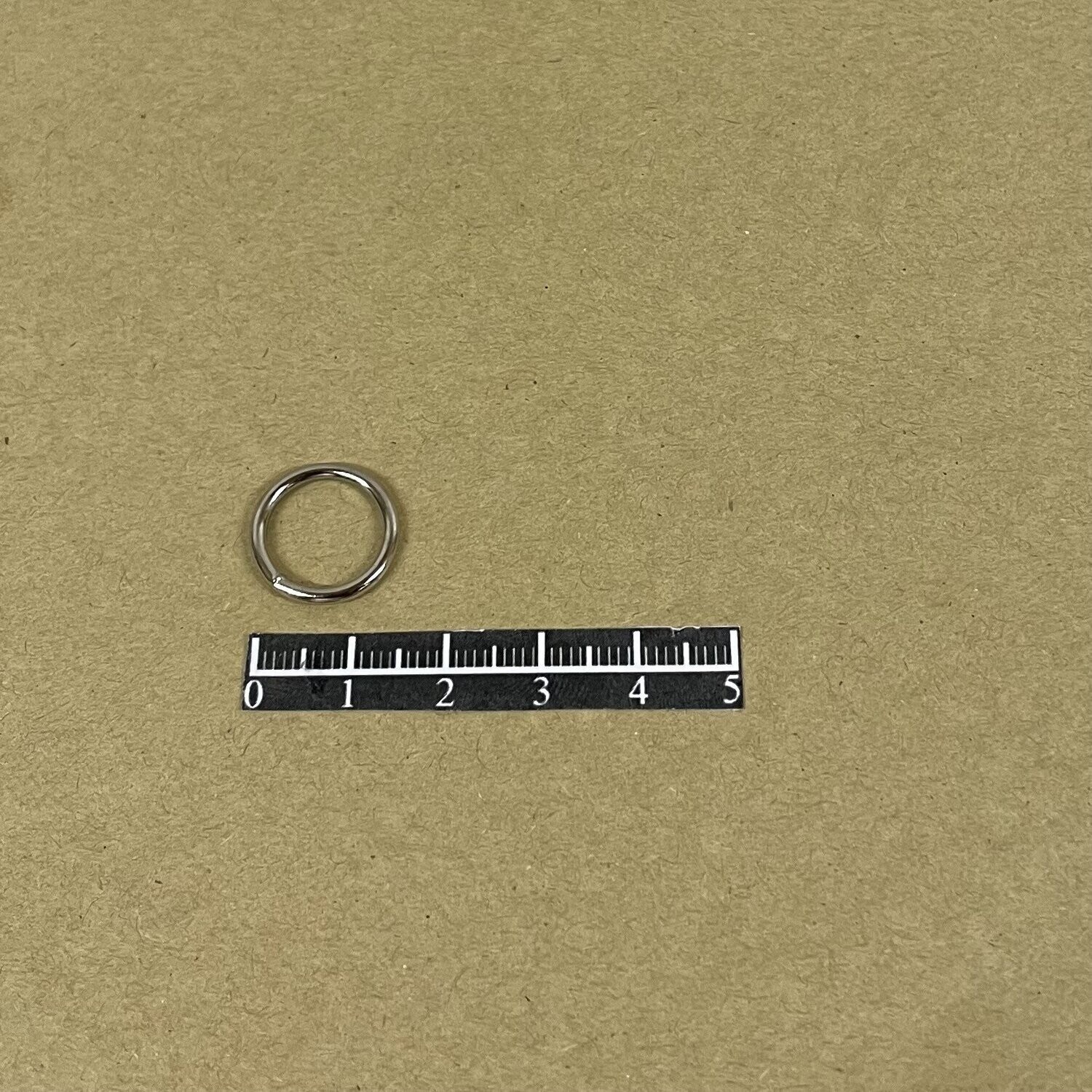 Anneau soudé 12x18 Nickel - x 50