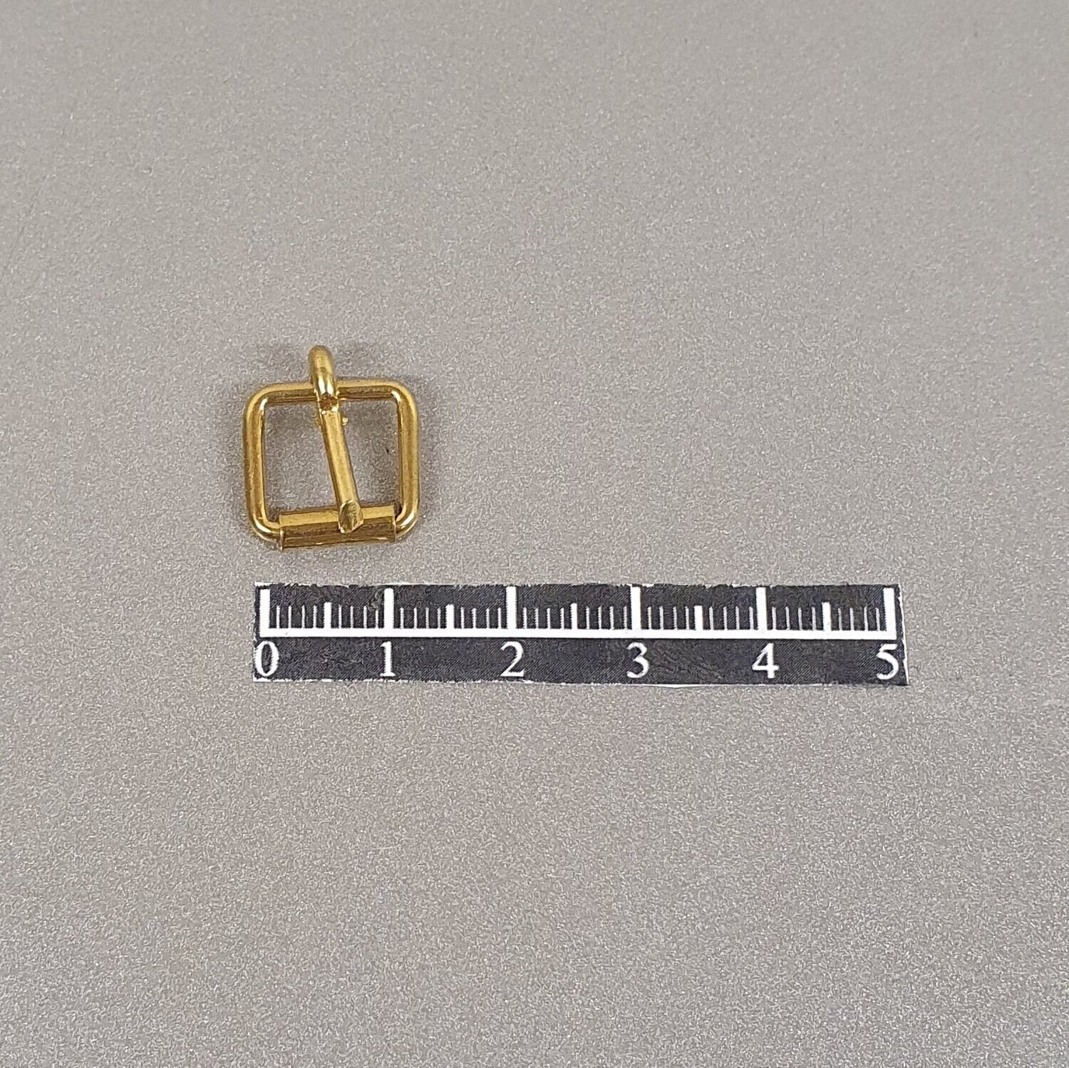 Boucle 10x18 Laitonné - x 30