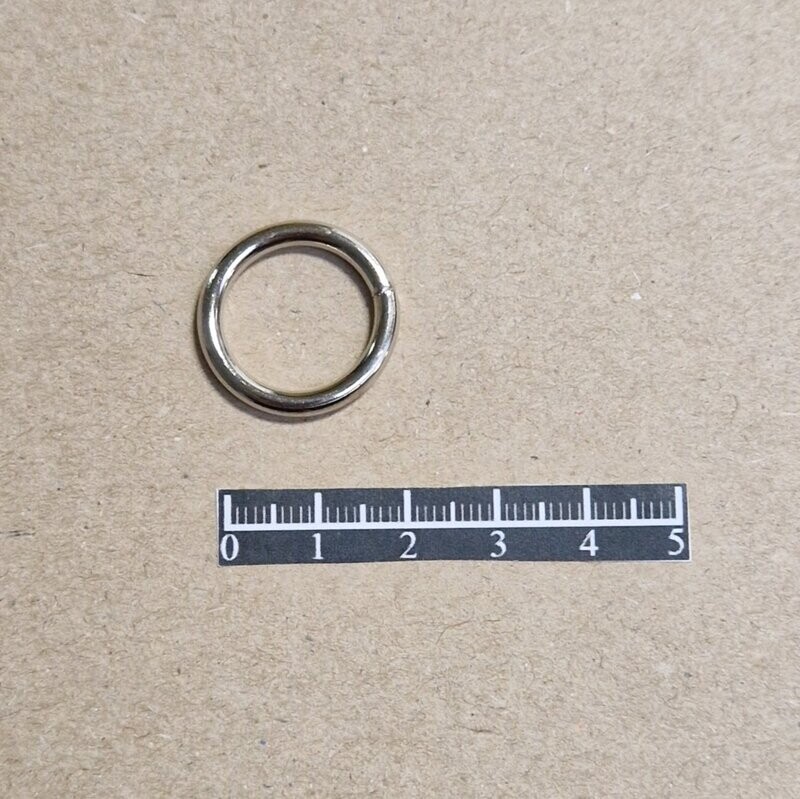 Anneau soudé 16x28 Nickel - x 40