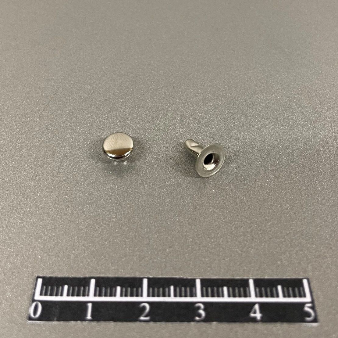Ensemble rivet Ø7mm Laiton Nickel - x 50, Partie Mâle: Mâle simple