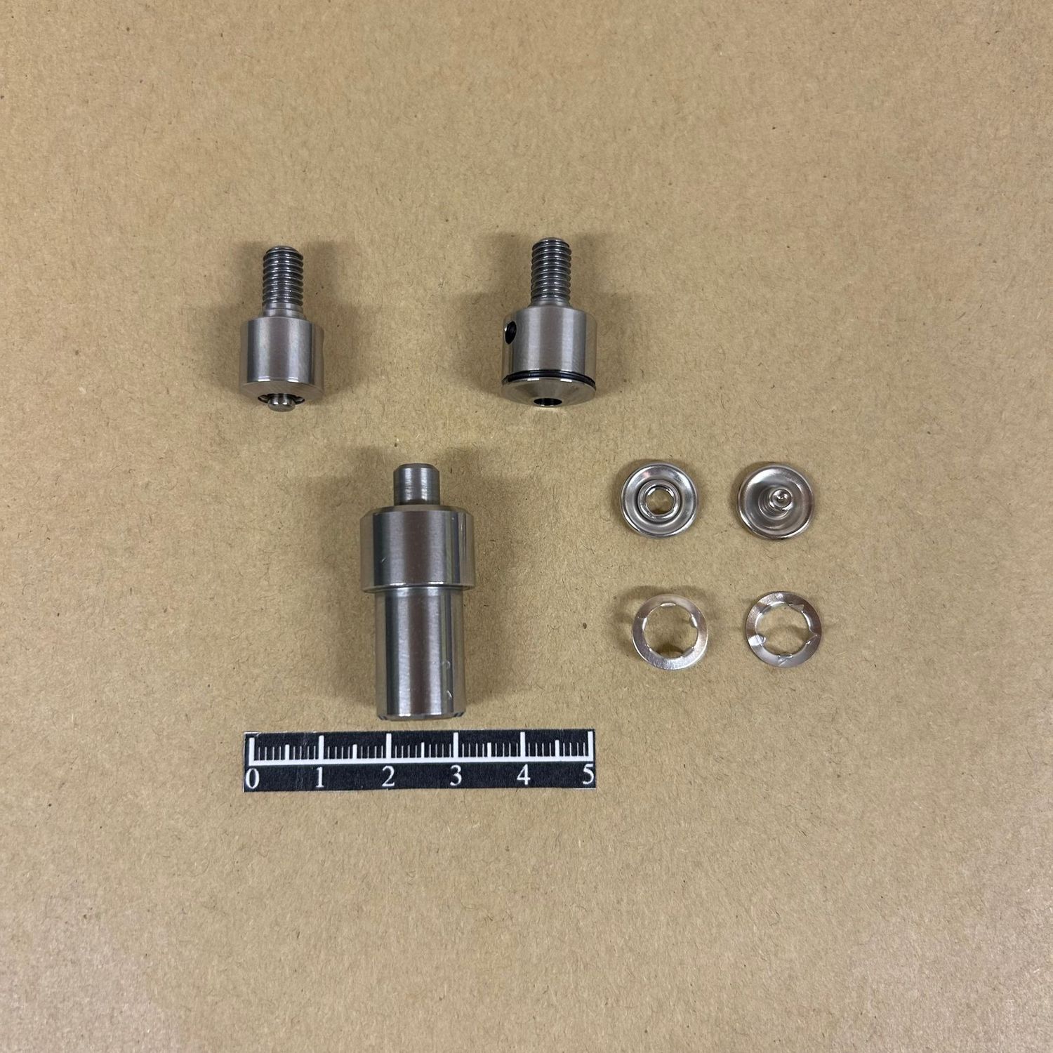 Kit de pose bouton pression griffe Ø10,8mm