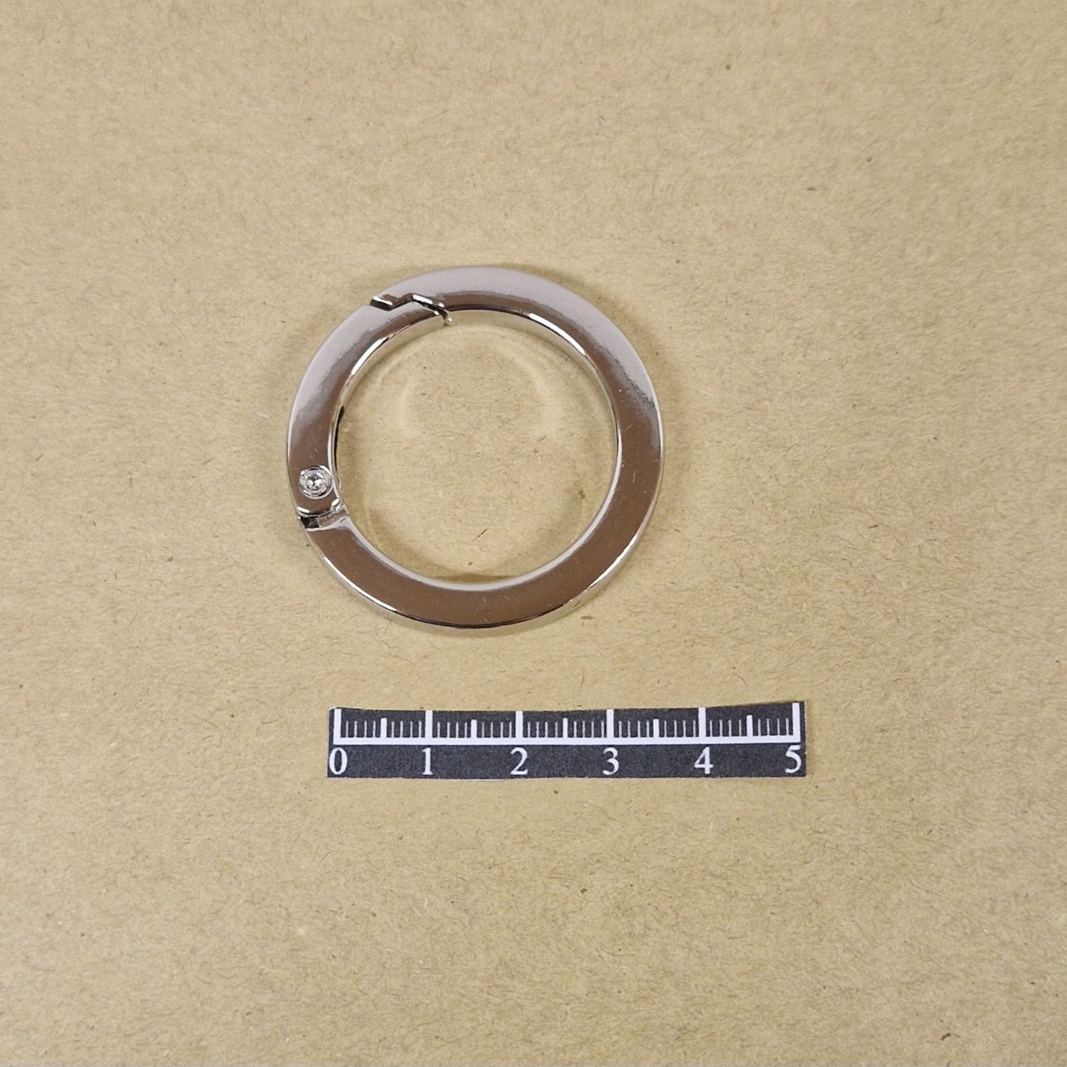 Mousqueton rond plat 30mm Nickel - x 2
