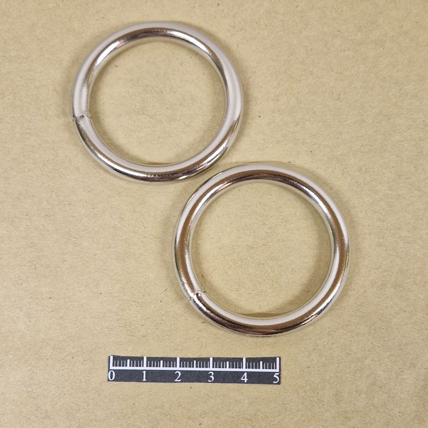 Anneau soudé 40x60 Nickel - x 10