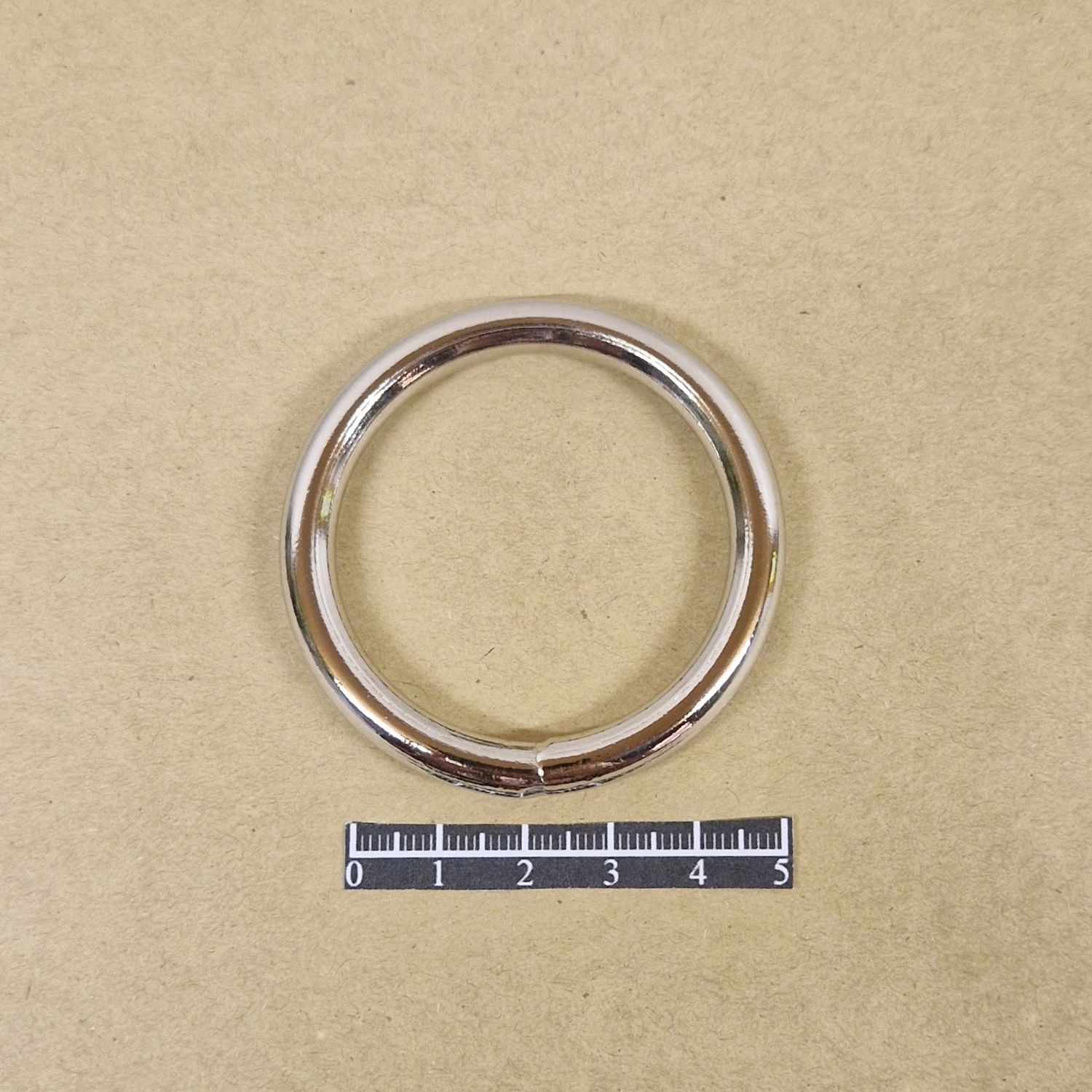 Anneau soudé 45x65 Nickel - x 10