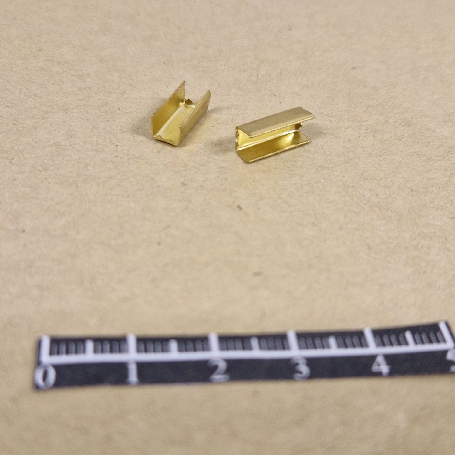 Ferret GF23  - x 100 Ferret GF23  - x 100, Finition: Laiton Jaune