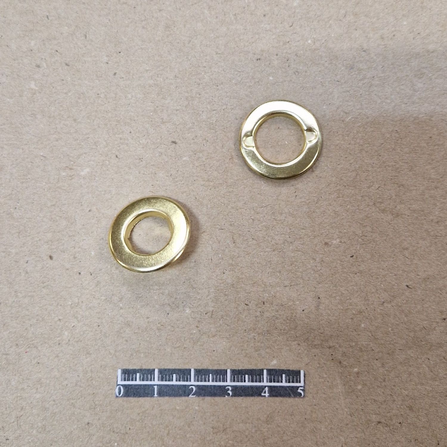 Ensemble œillet à griffes Ø12,5mm Laitonné  - x 10