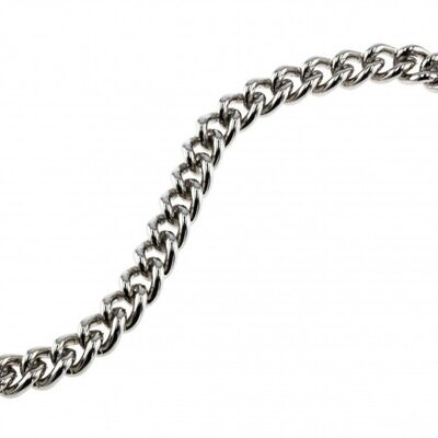 Round-link steel chain available in gold and nickel finishes.