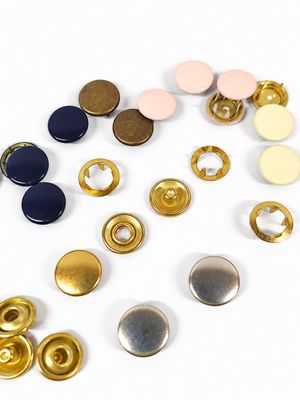 Daudé 10 mm pronged snap fasteners. For garment making, sewing, and soft fabrics: jersey, knitwear, silk, etc.