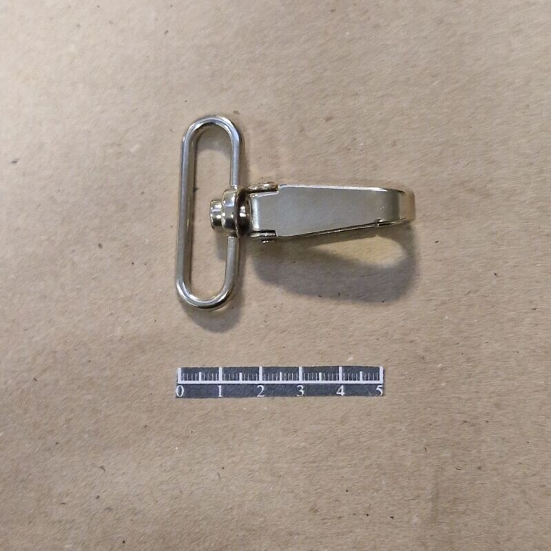 40 mm nickel-plated Zamak snap hook with swivel eye