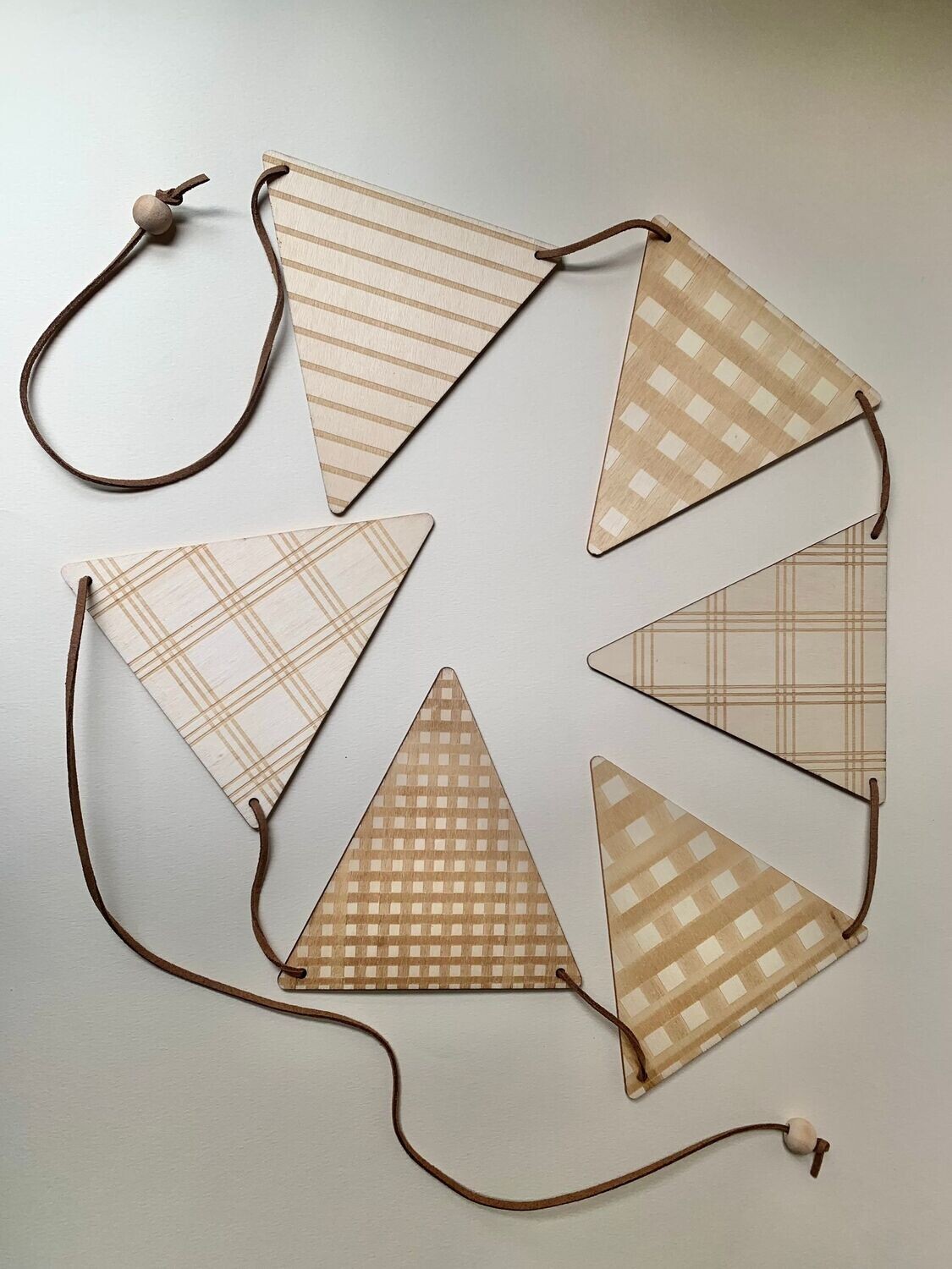 BANDERIN DE MADERA
